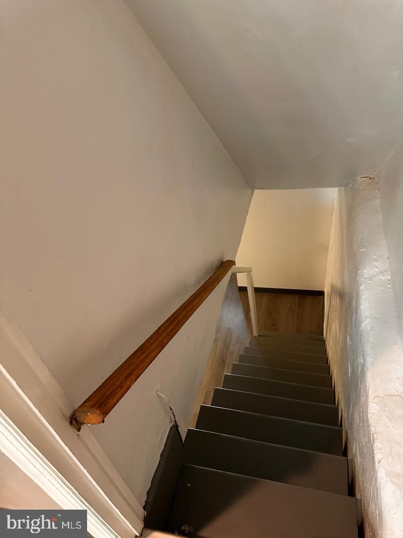 411 Millbank Road photo 29