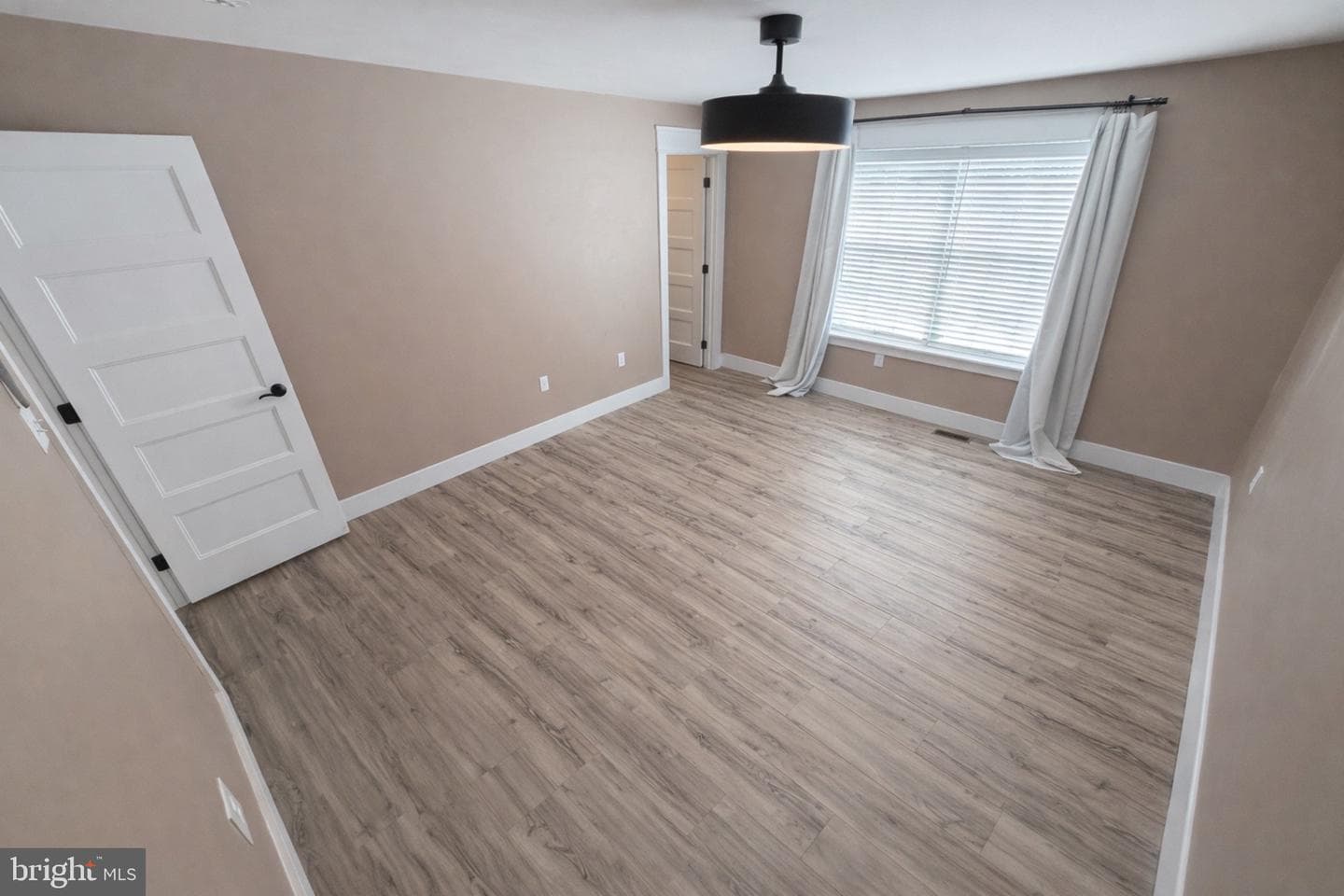 110 Parkview Way photo 4