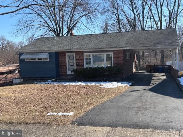 2213 S Lee Lane photo 1