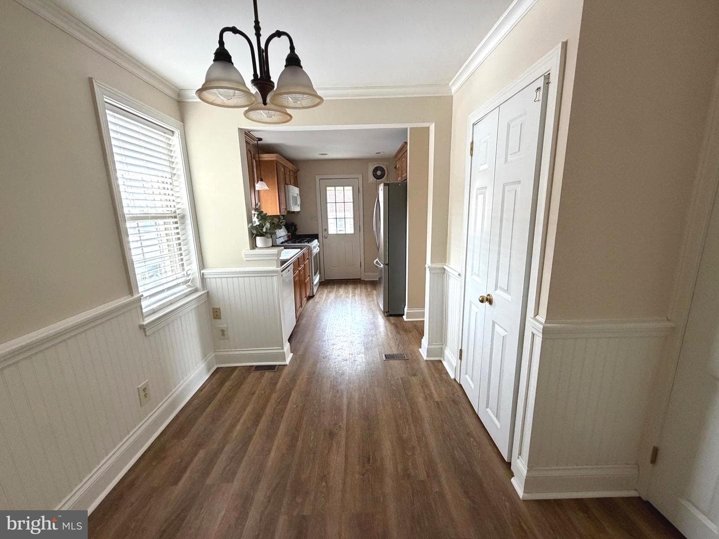 1116 Blythe Avenue photo 11