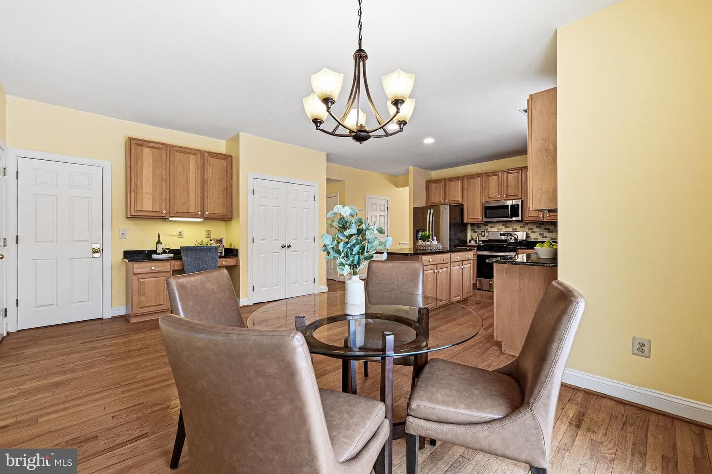 32 Woodsview Drive photo 15