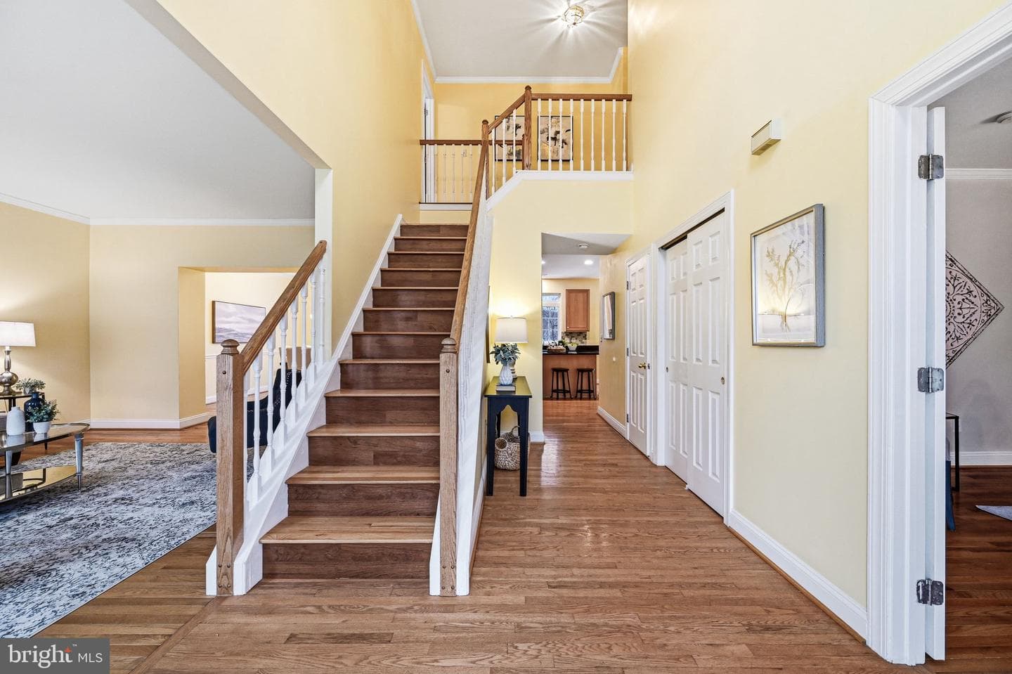 32 Woodsview Drive photo 3
