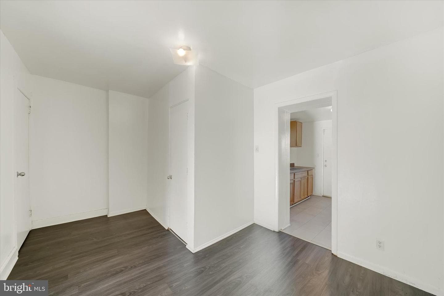 1133 Clover Lane photo 5