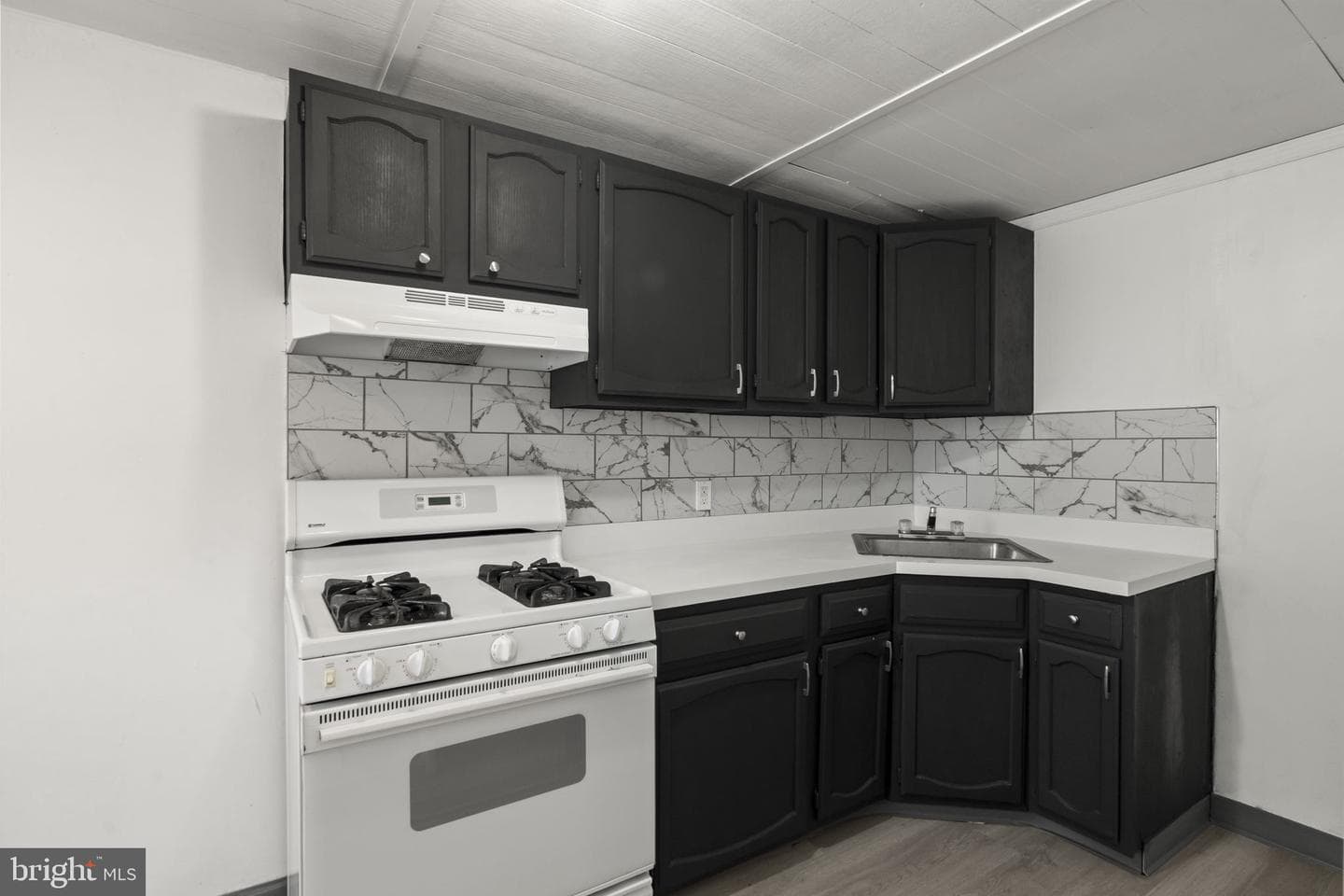 312 W 21st Street photo 11
