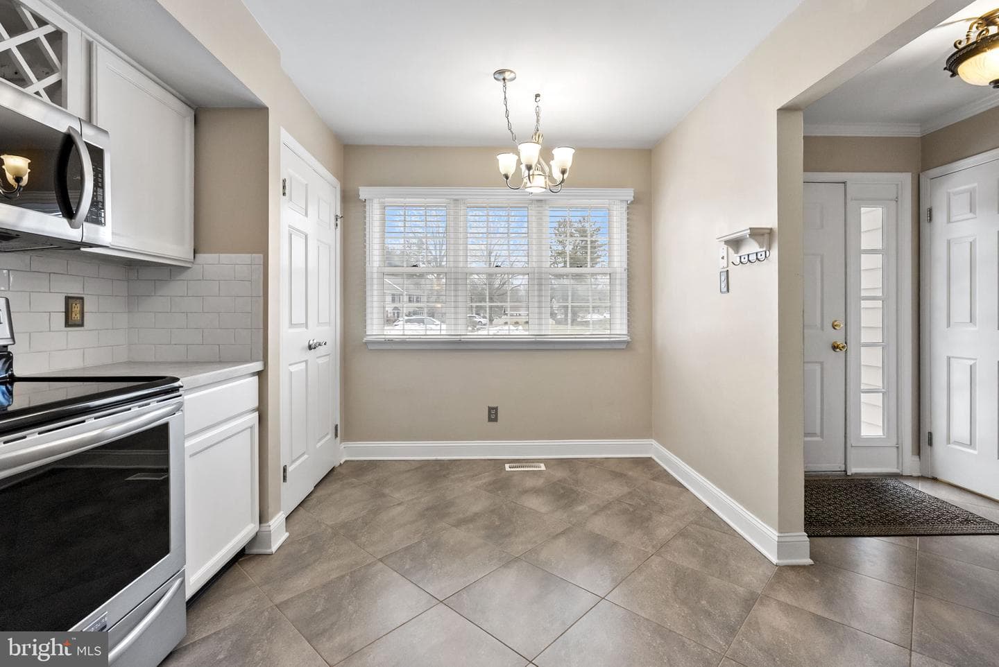 605 Meadow Court ##605 photo 12