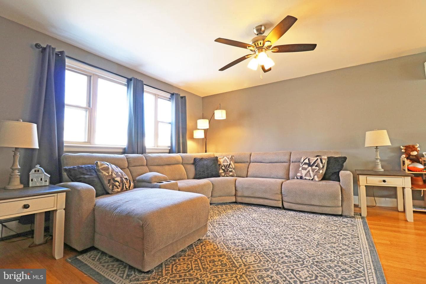 929 Galbraith photo 10