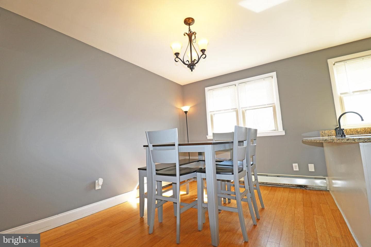 929 Galbraith photo 12