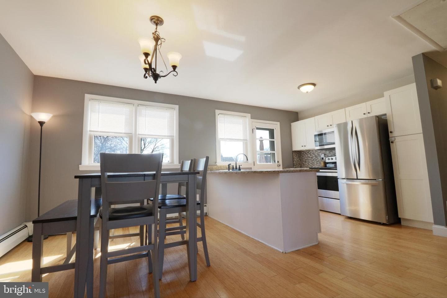 929 Galbraith photo 13
