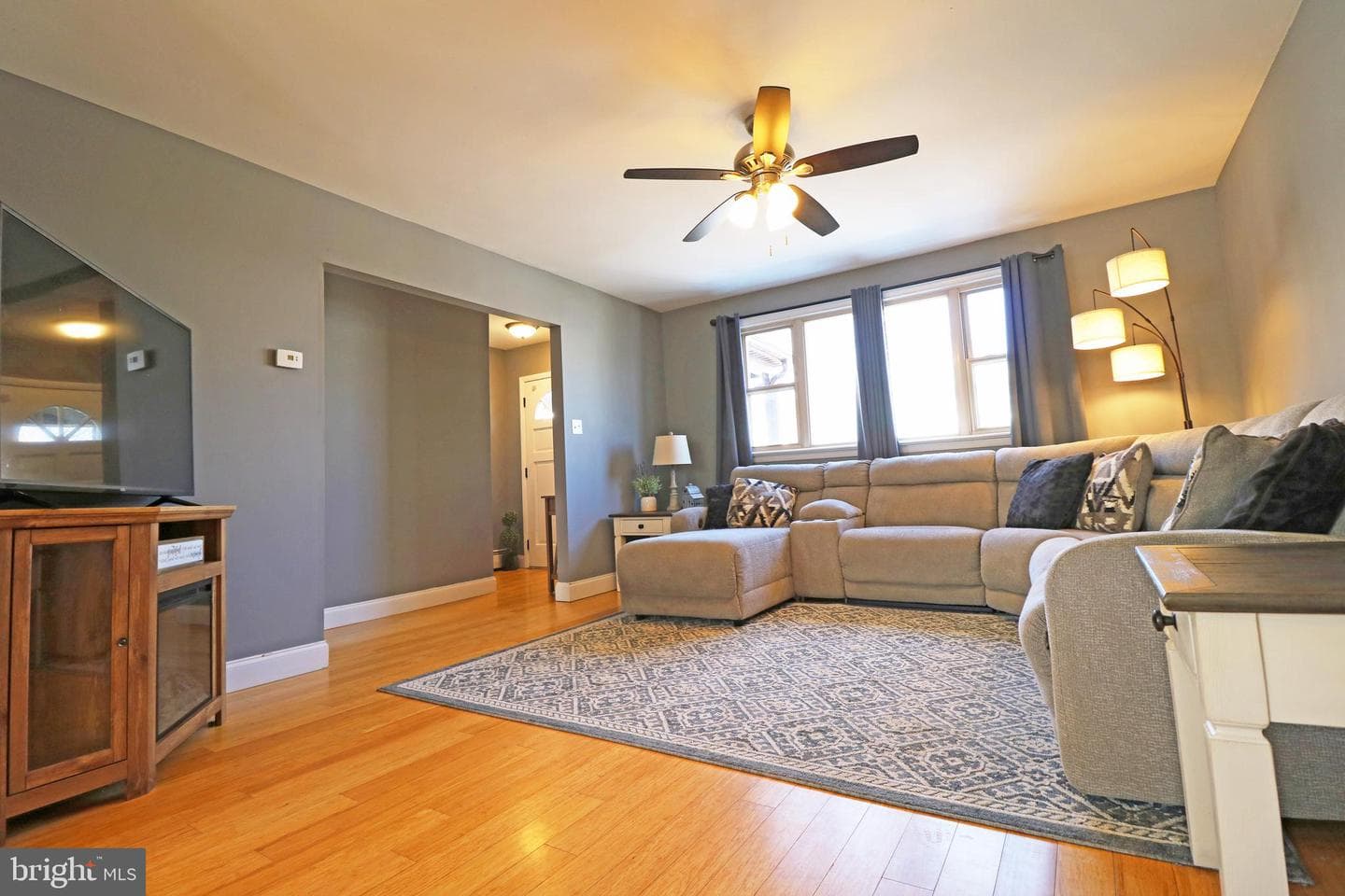 929 Galbraith photo 9