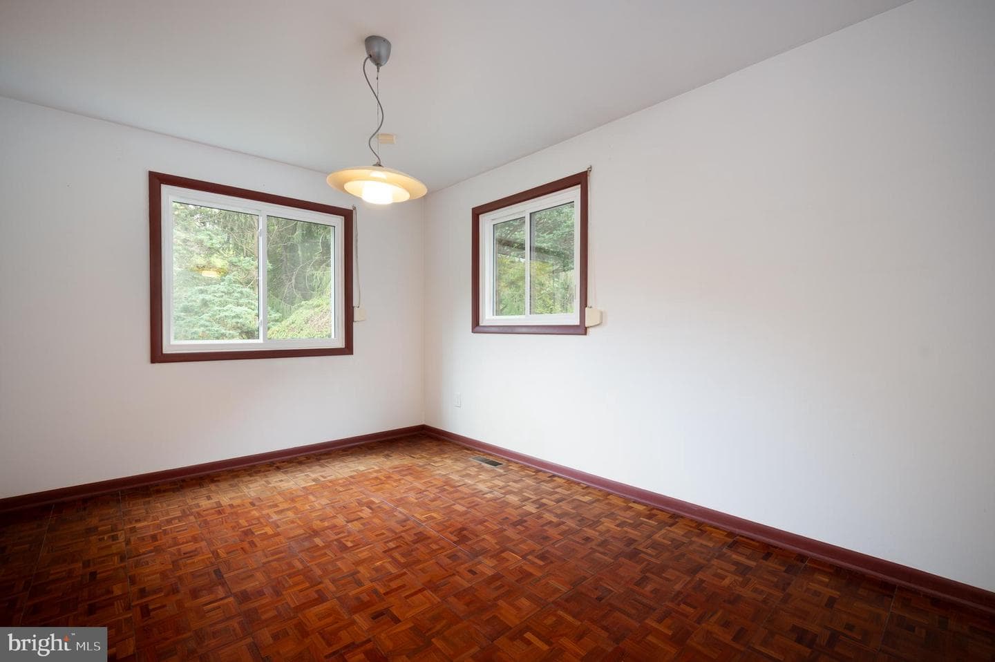111 Harvey Lane photo 11
