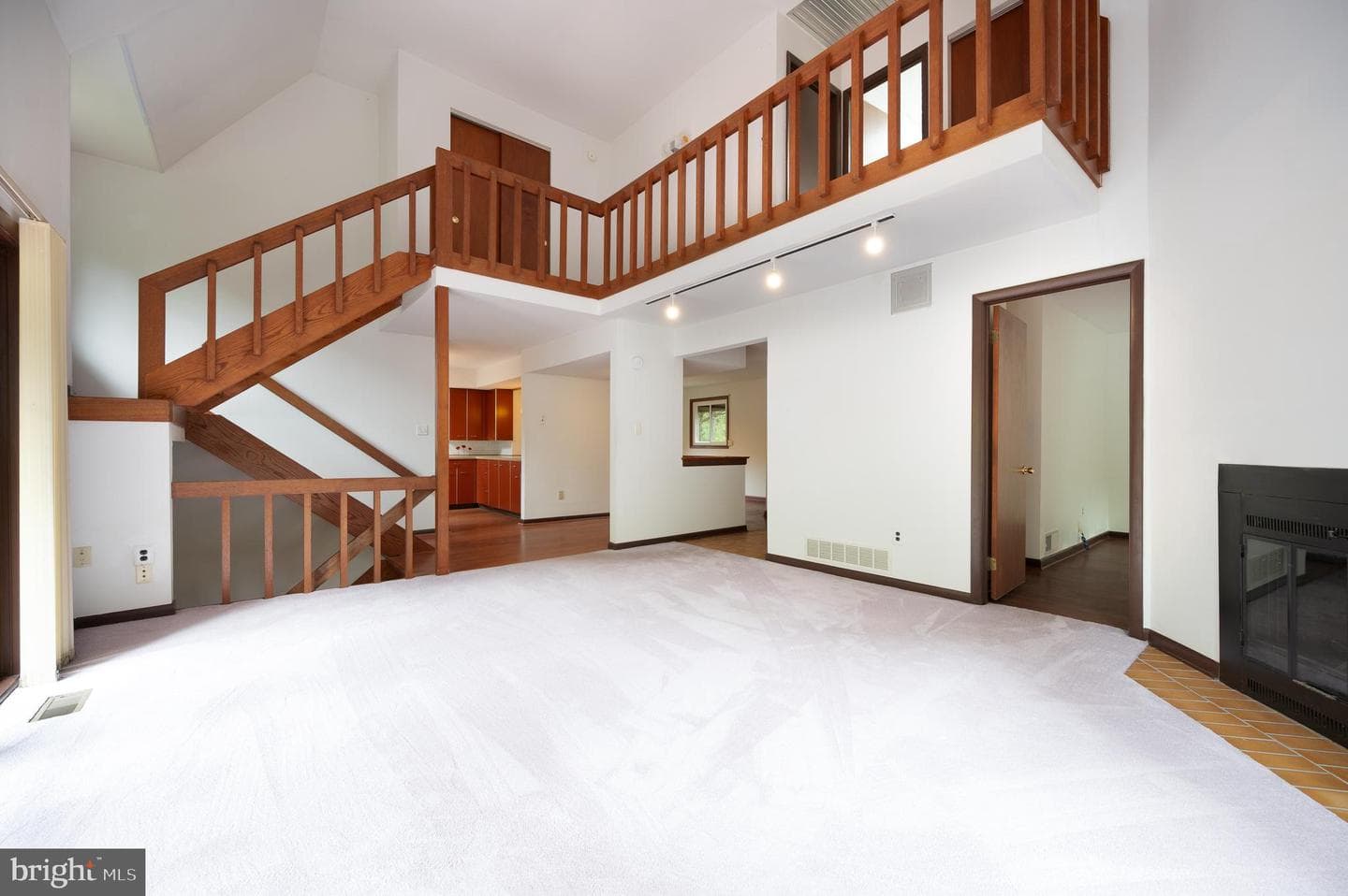 111 Harvey Lane photo 5