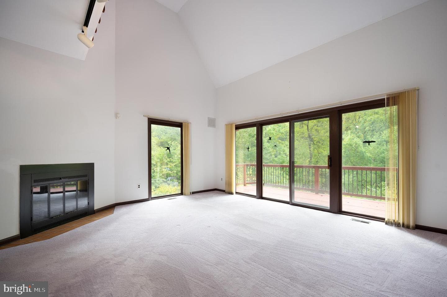 111 Harvey Lane photo 7