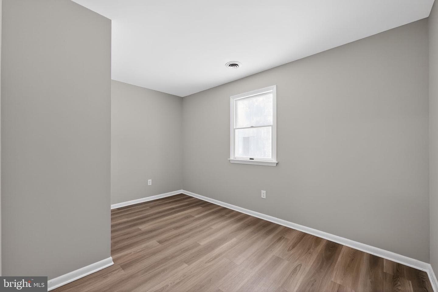 9 Maise Avenue photo 14
