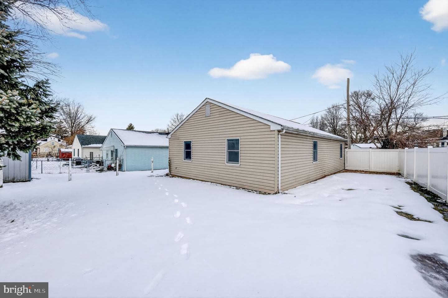 9 Maise Avenue photo 24