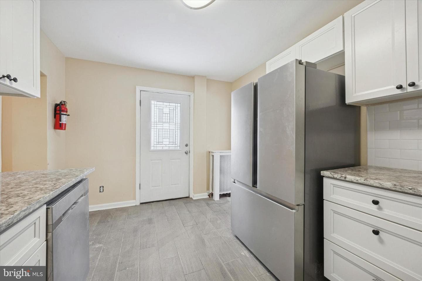 45 S Sycamore Avenue photo 10