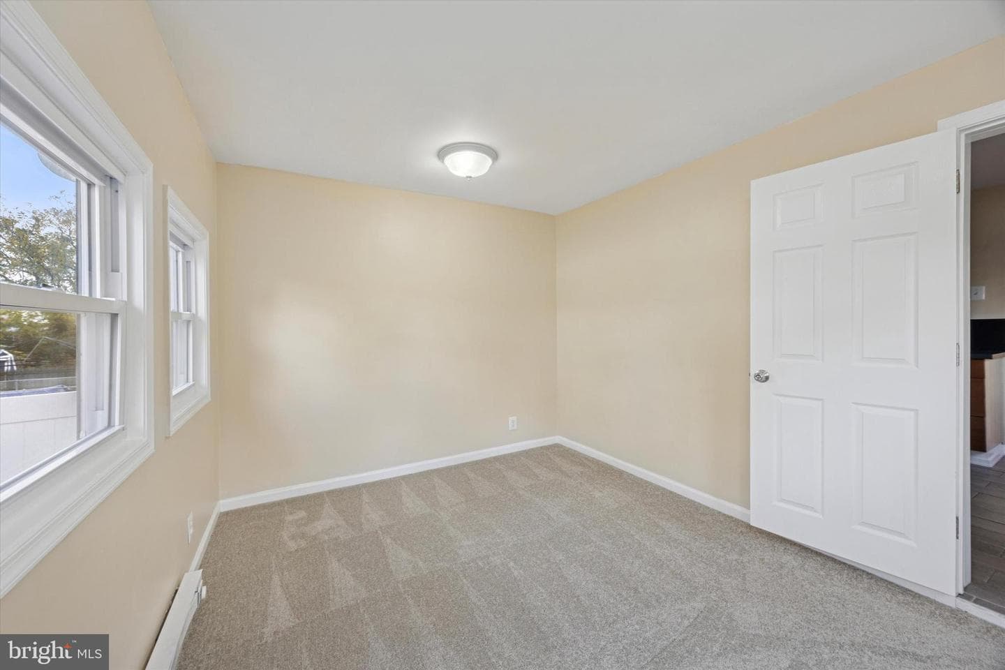 45 S Sycamore Avenue photo 15