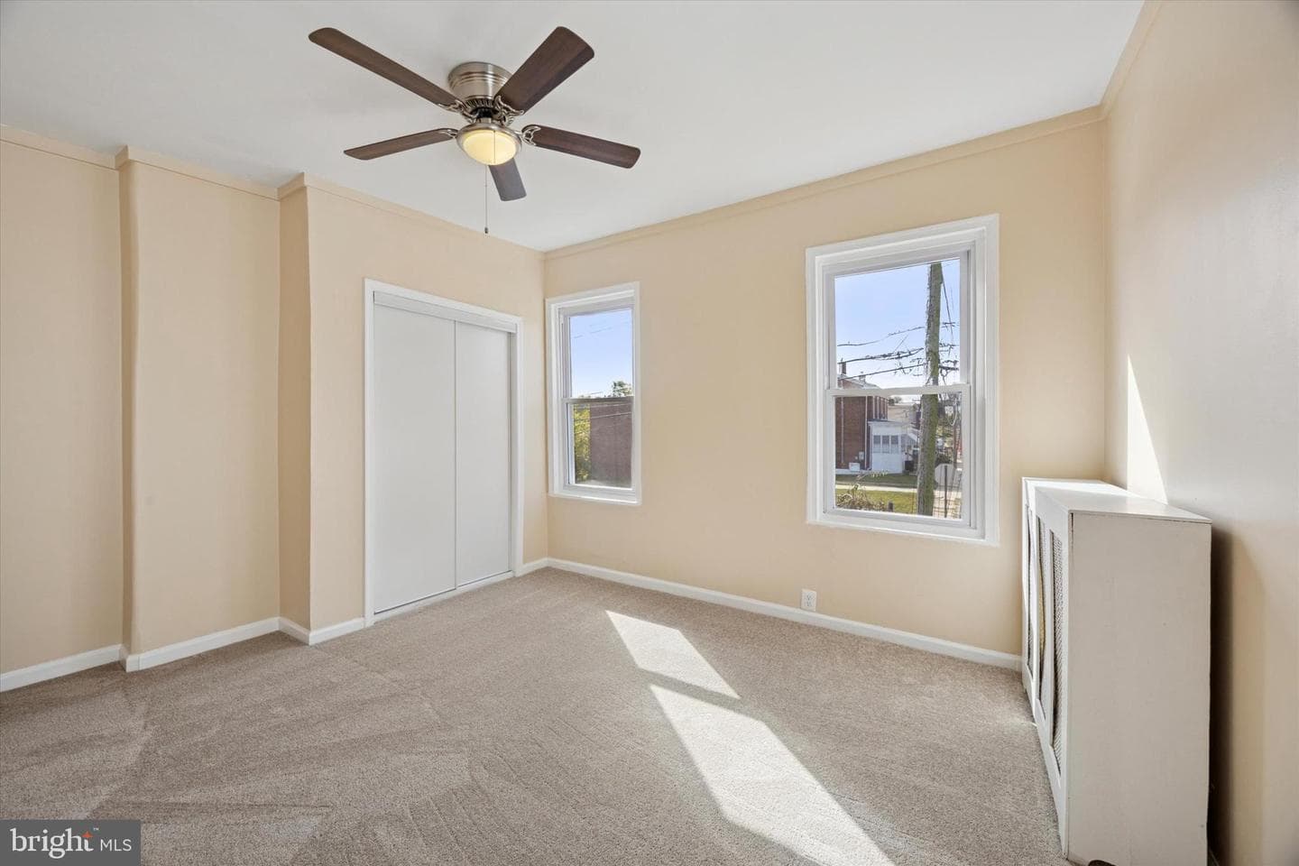 45 S Sycamore Avenue photo 17