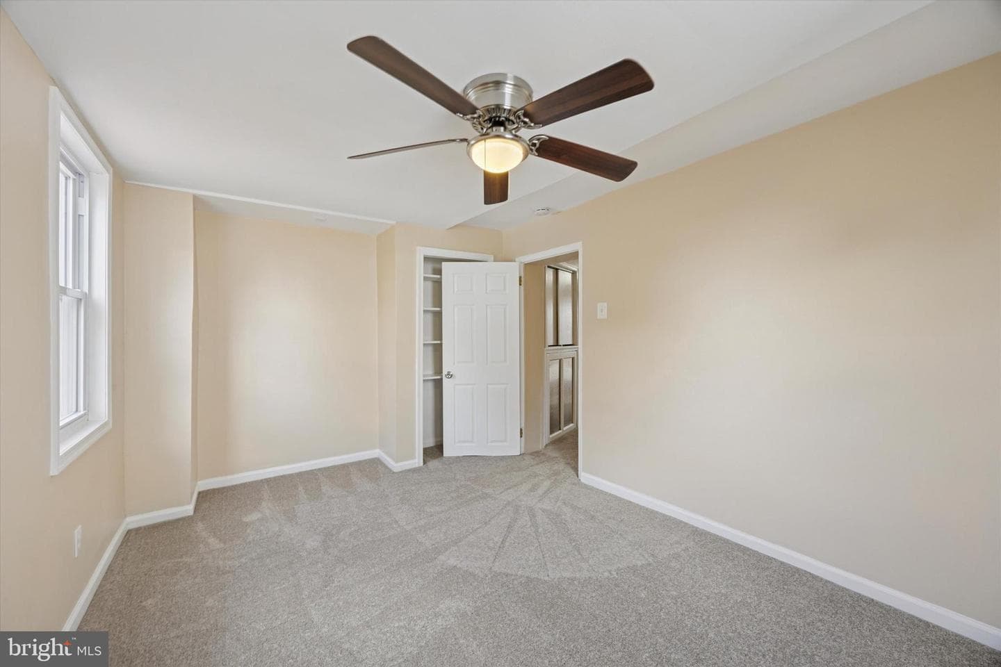 45 S Sycamore Avenue photo 24