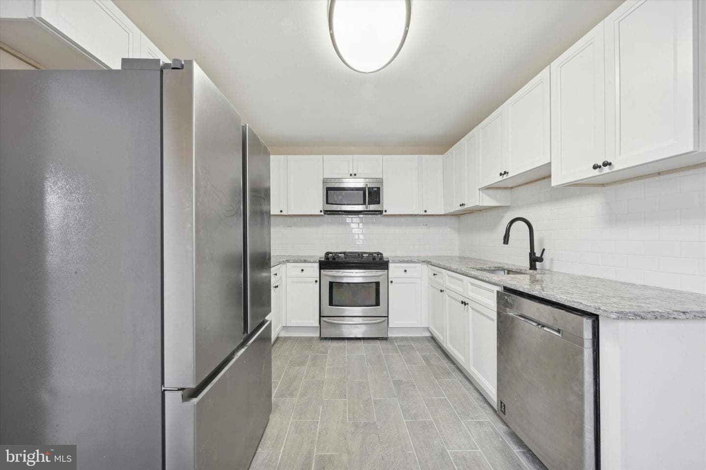 45 S Sycamore Avenue photo 9