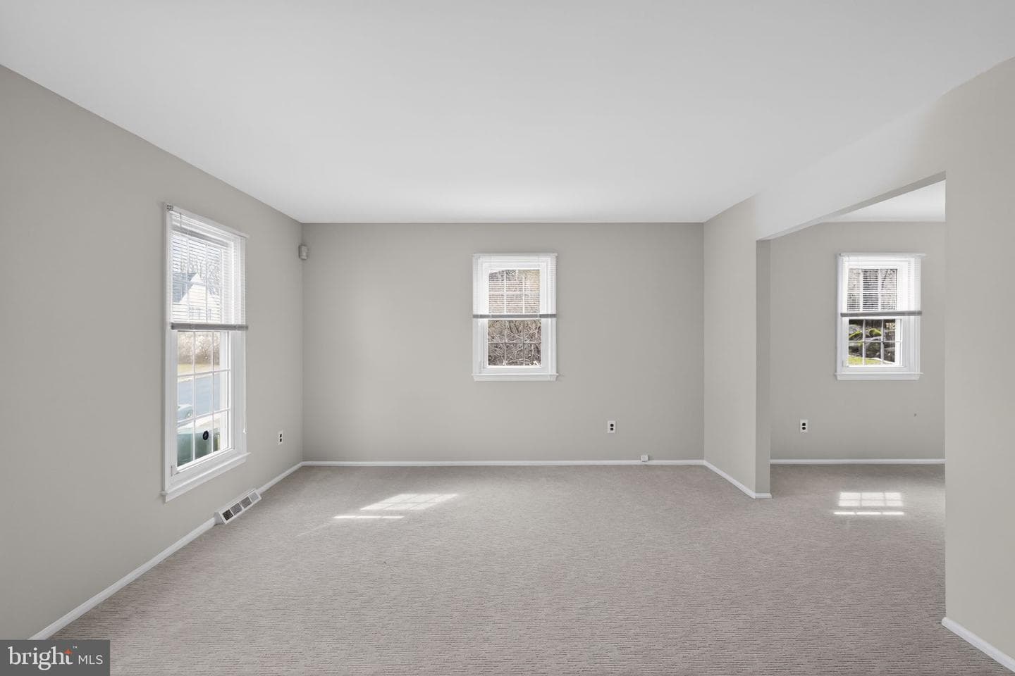 151 Eaton Drive photo 2