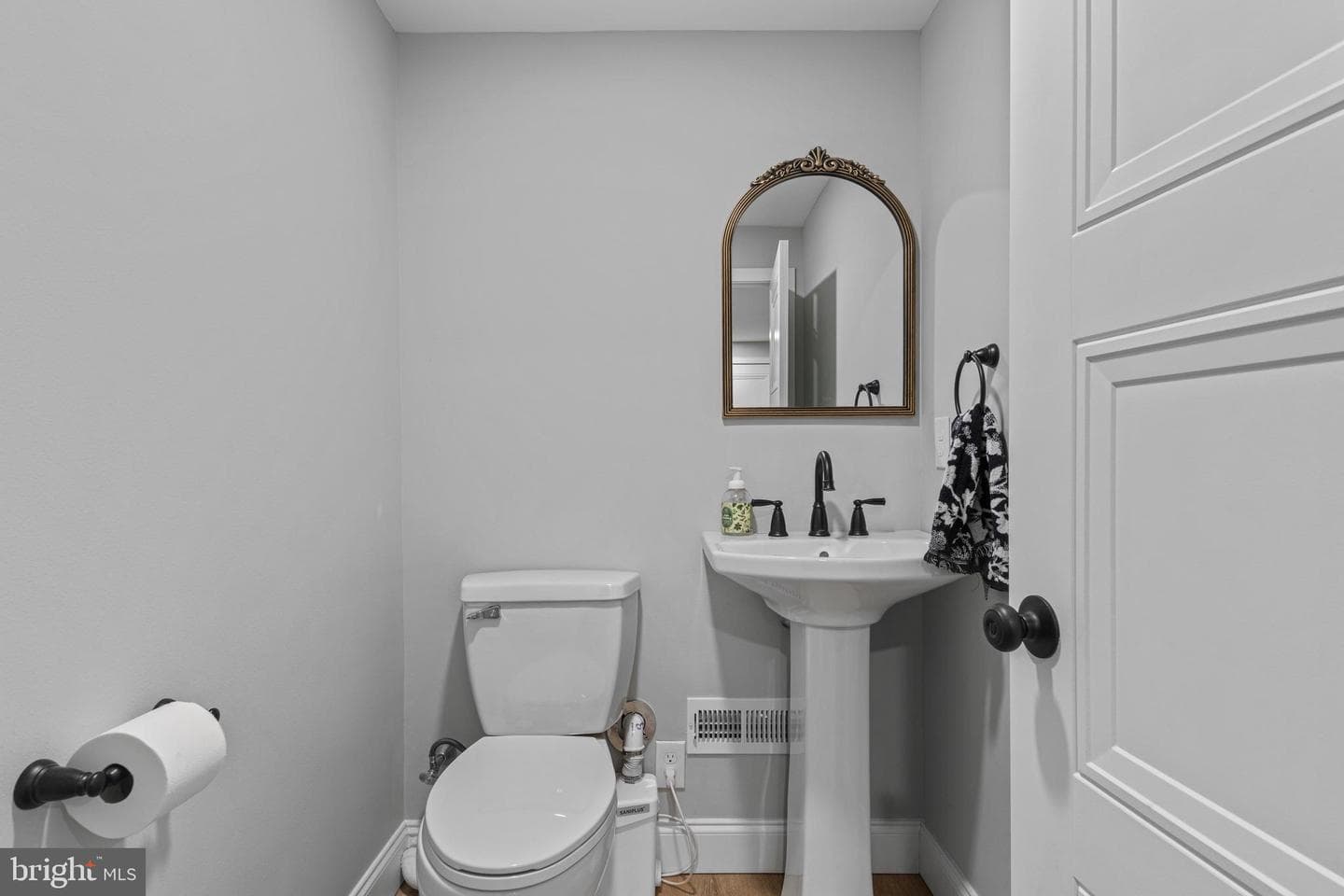 463 Foulke Lane photo 33