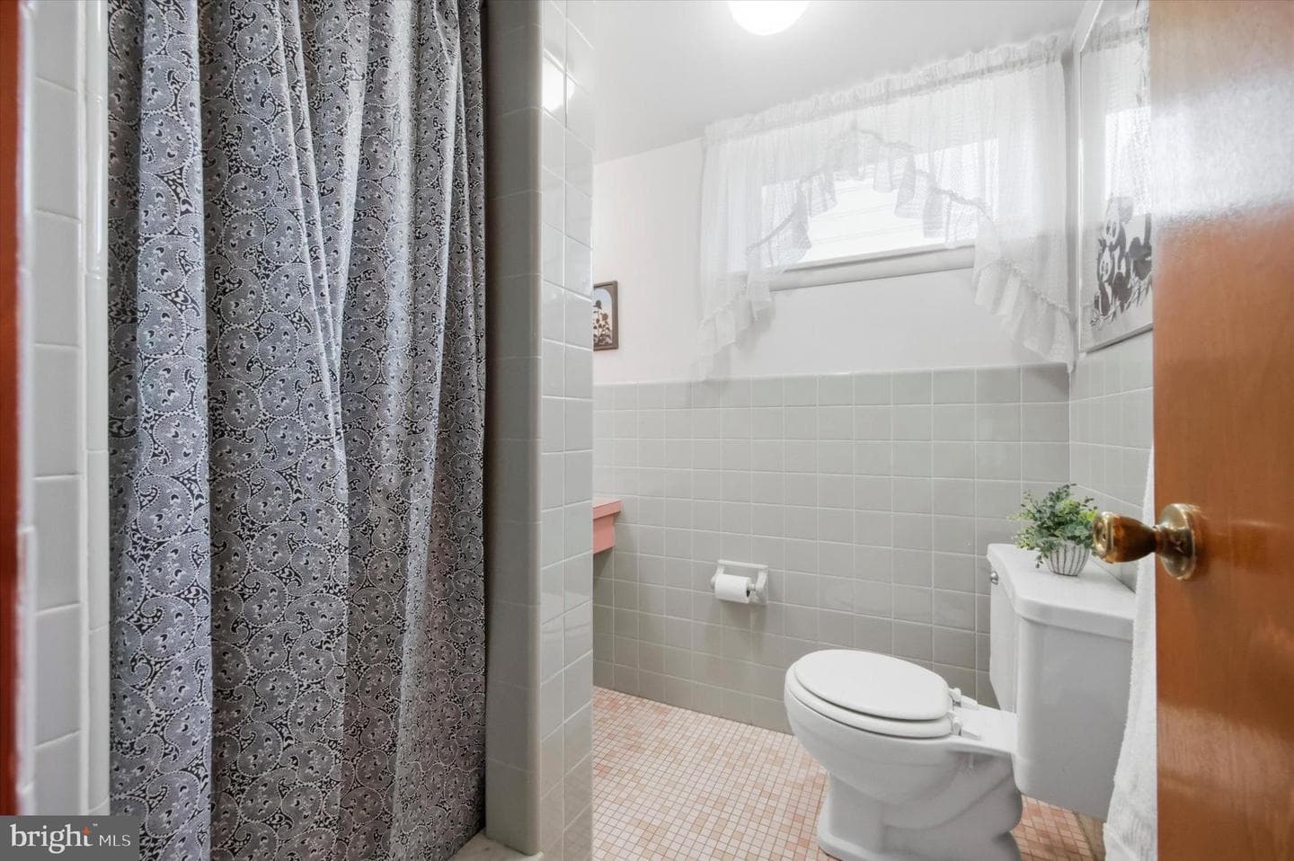1304 Valley Road photo 32