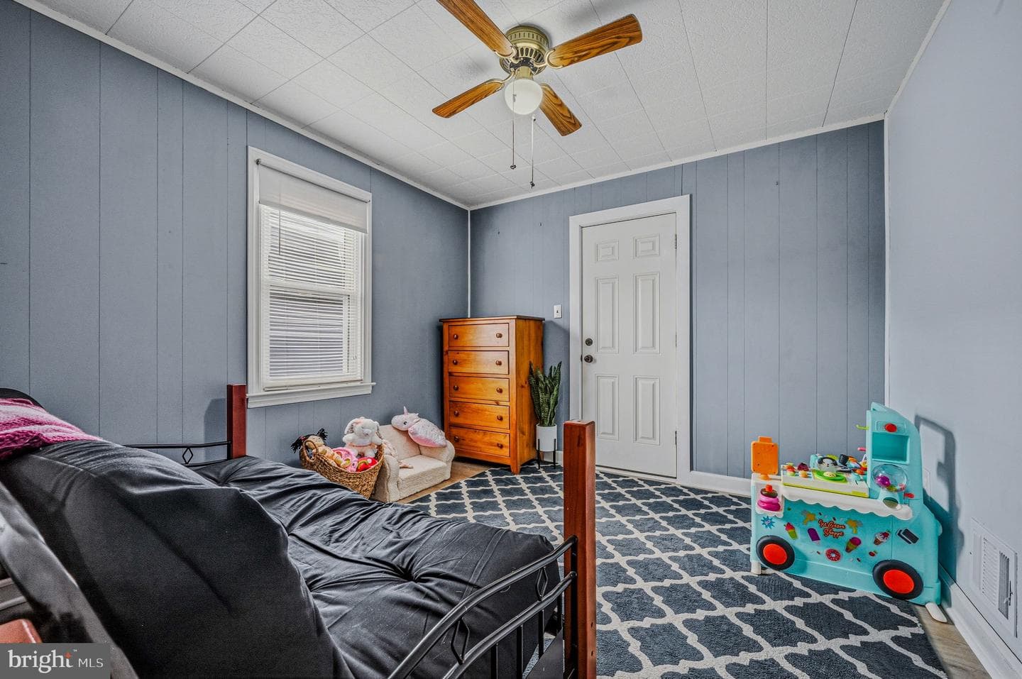 4906 Shepherd Street photo 10