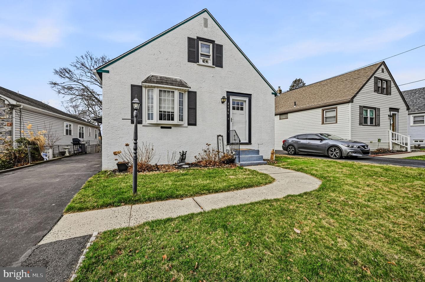4906 Shepherd Street photo 2