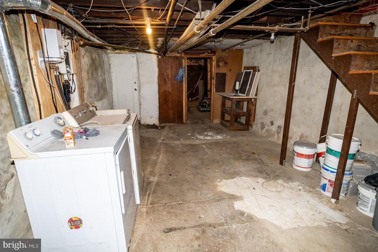 1011 Andrews Avenue photo 17