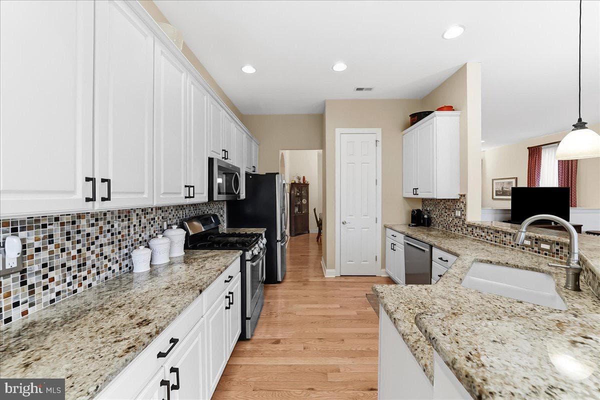 42 Cassin Hill Dr photo 16