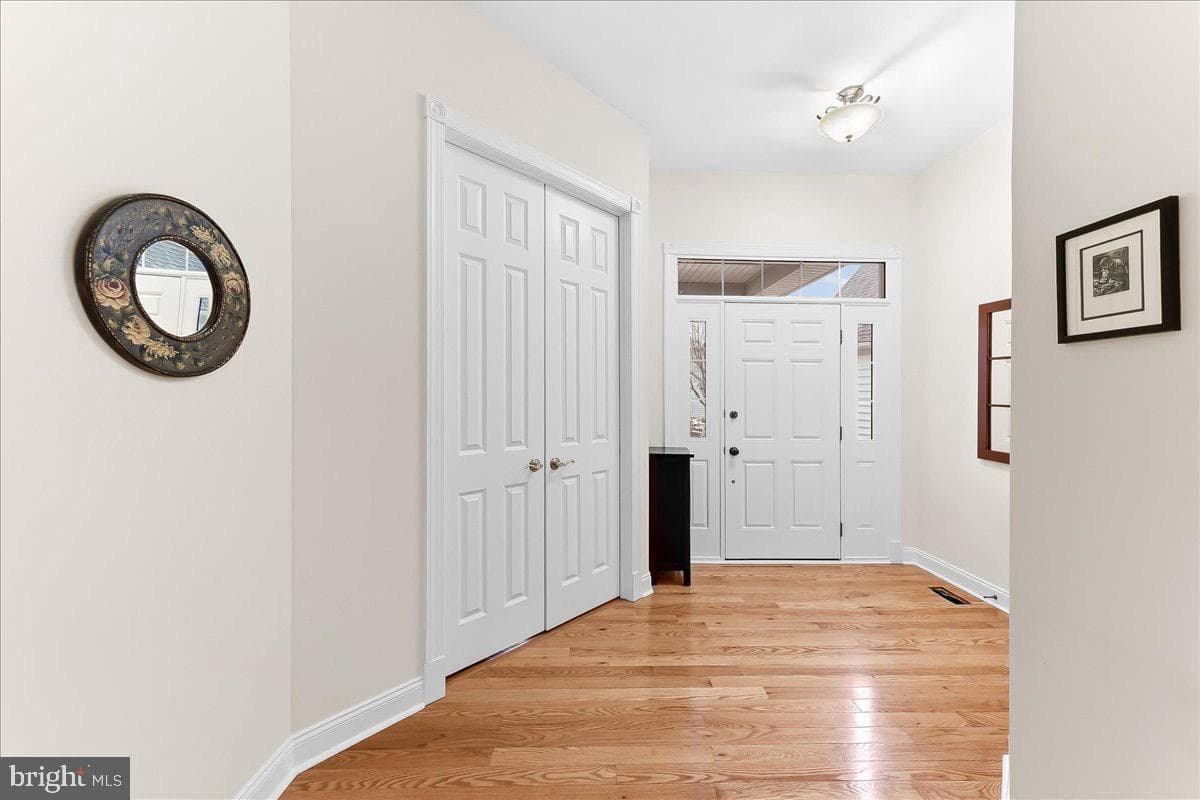 42 Cassin Hill Dr photo 4