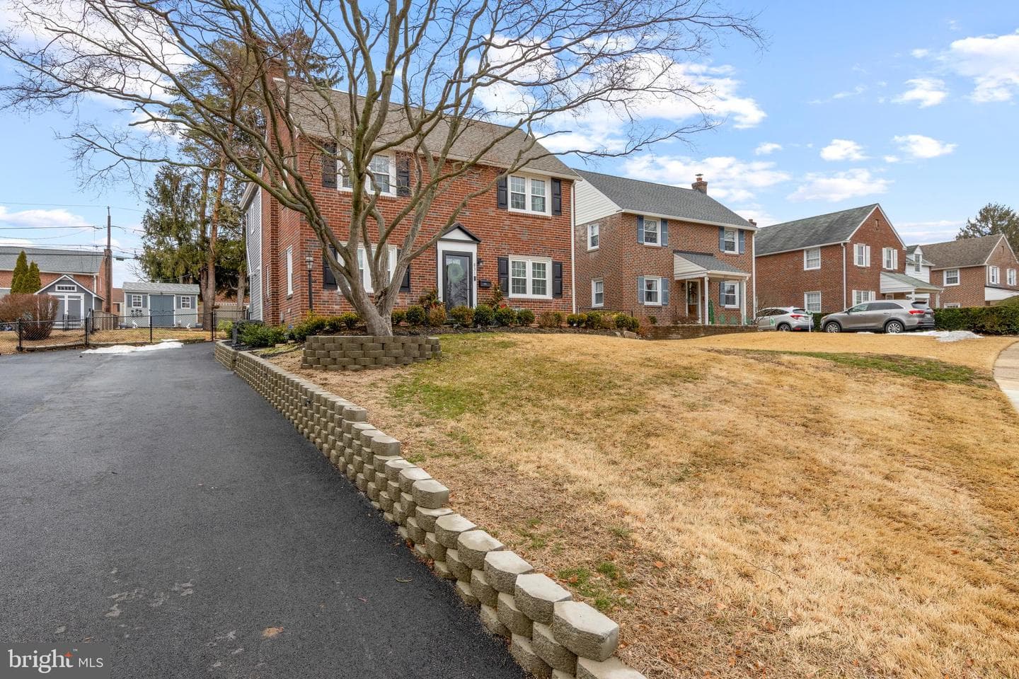 831 Stanbridge Road photo 7