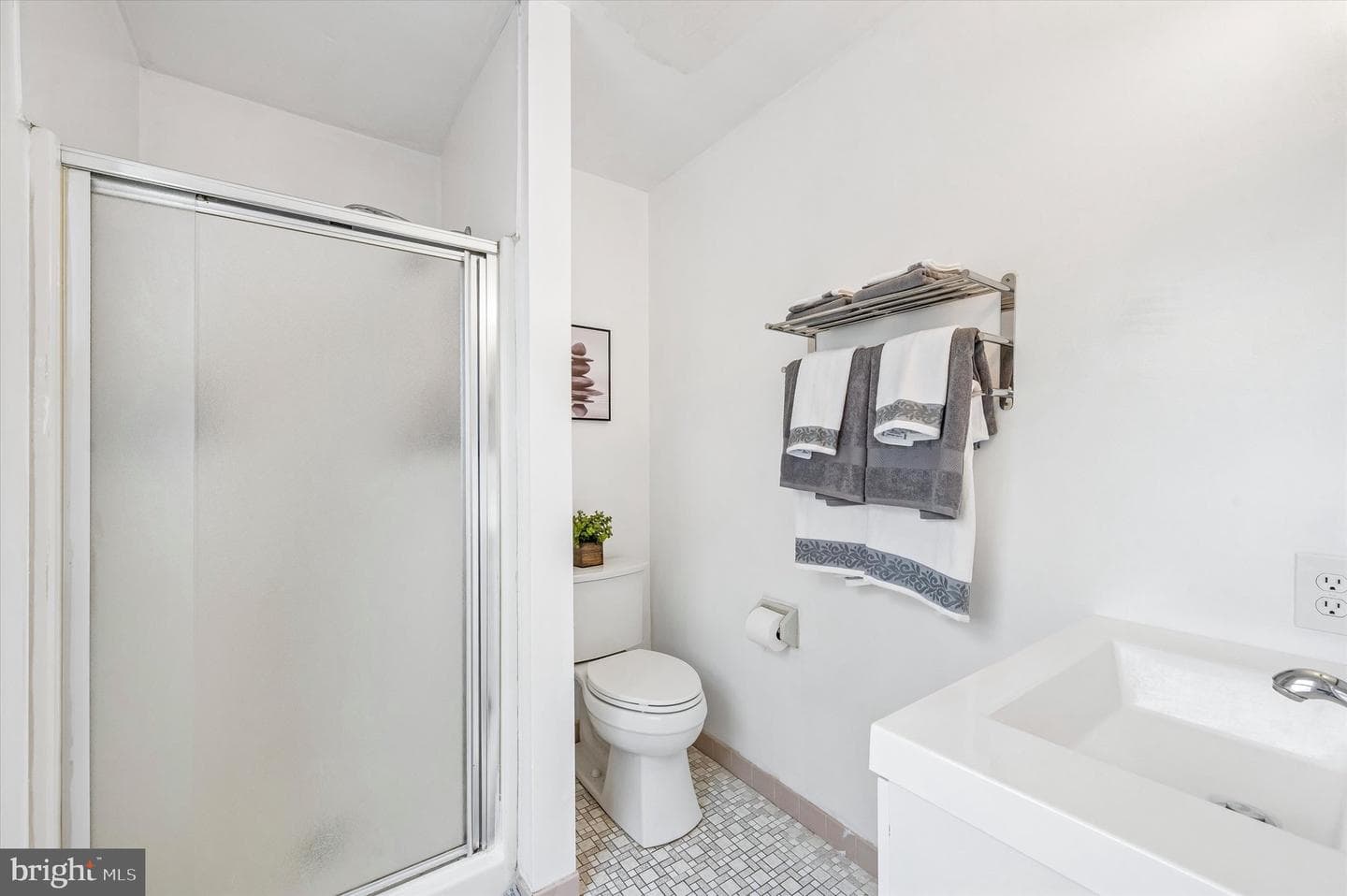 22 E Belair Road photo 23
