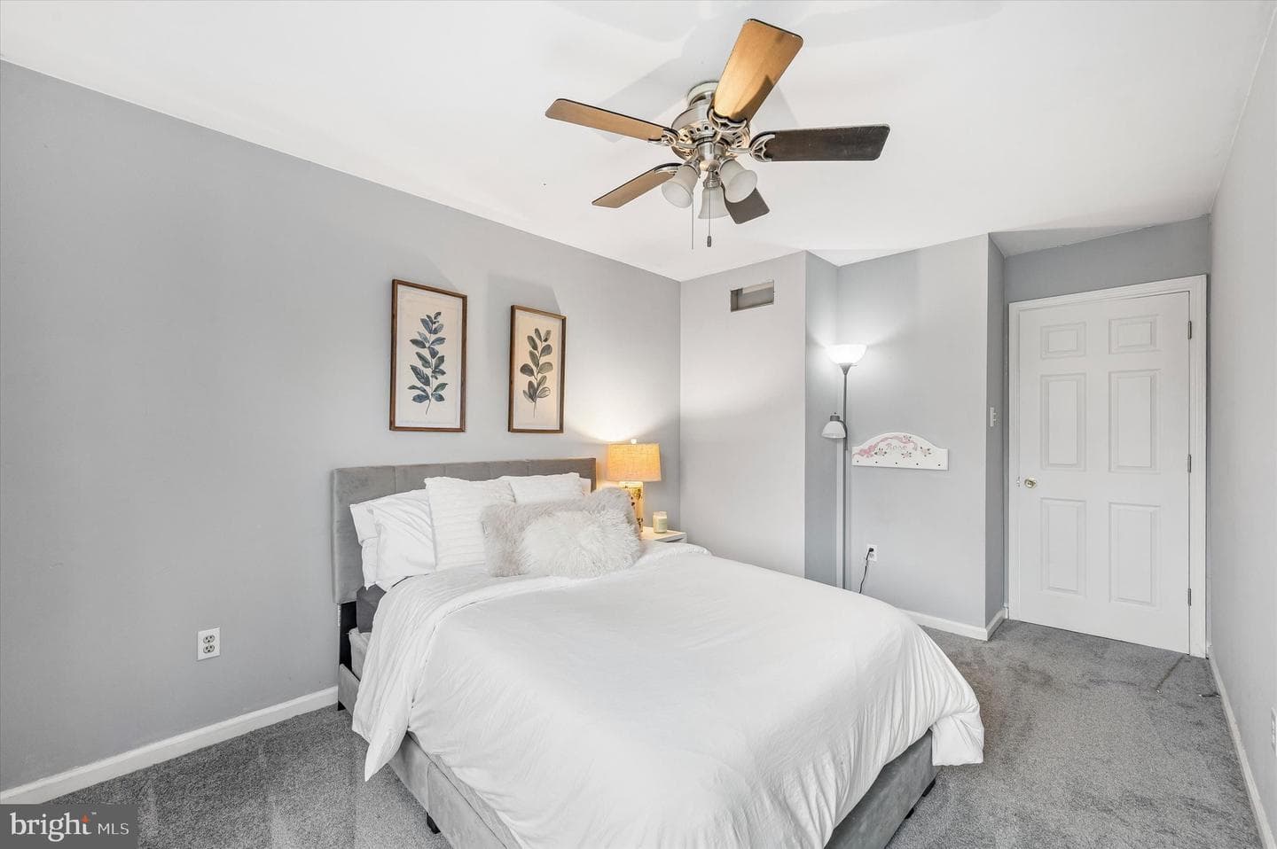 22 E Belair Road photo 29