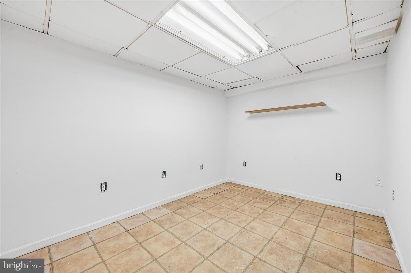 22 E Belair Road photo 31