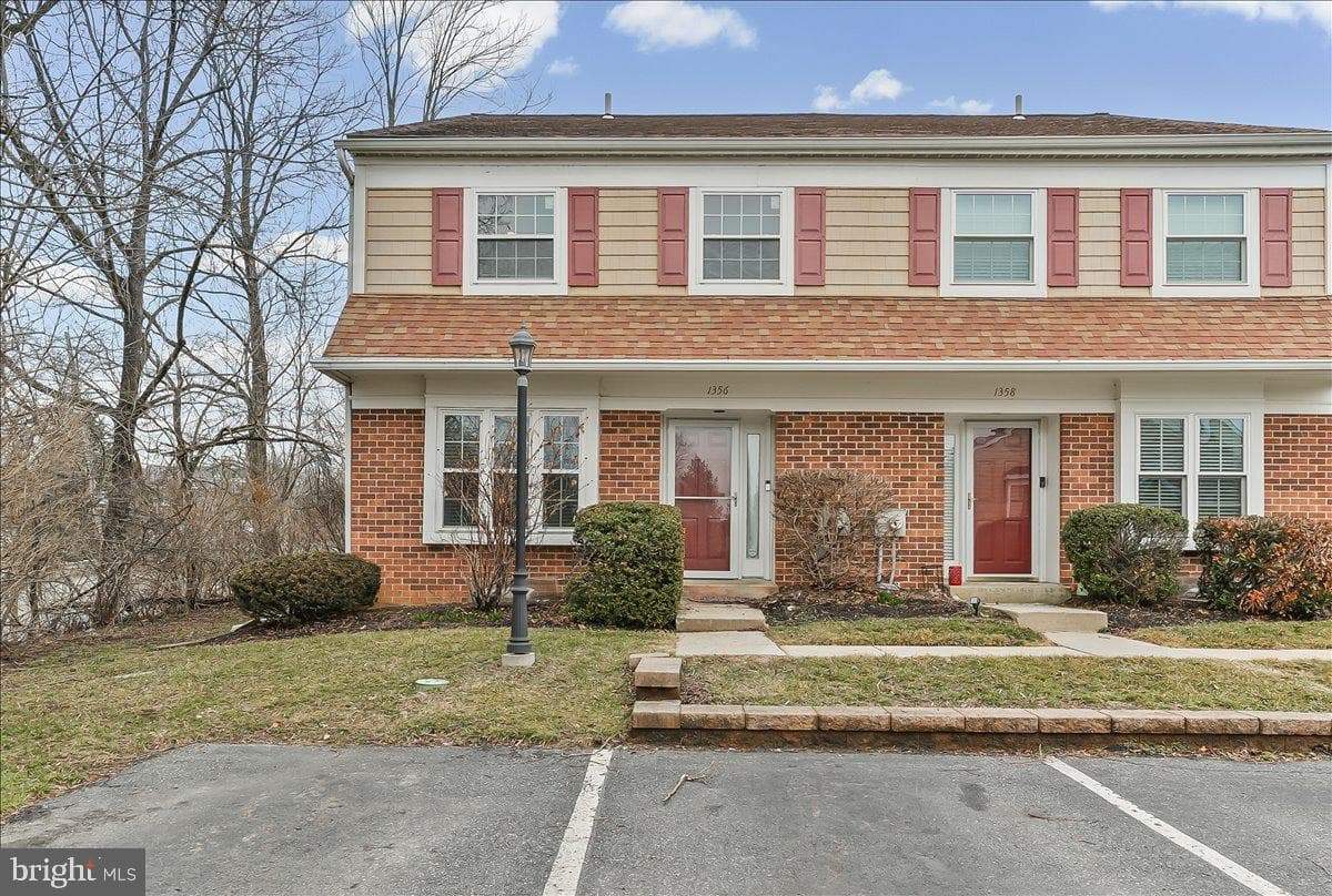 1356 Putnam Boulevard ##9 photo 1