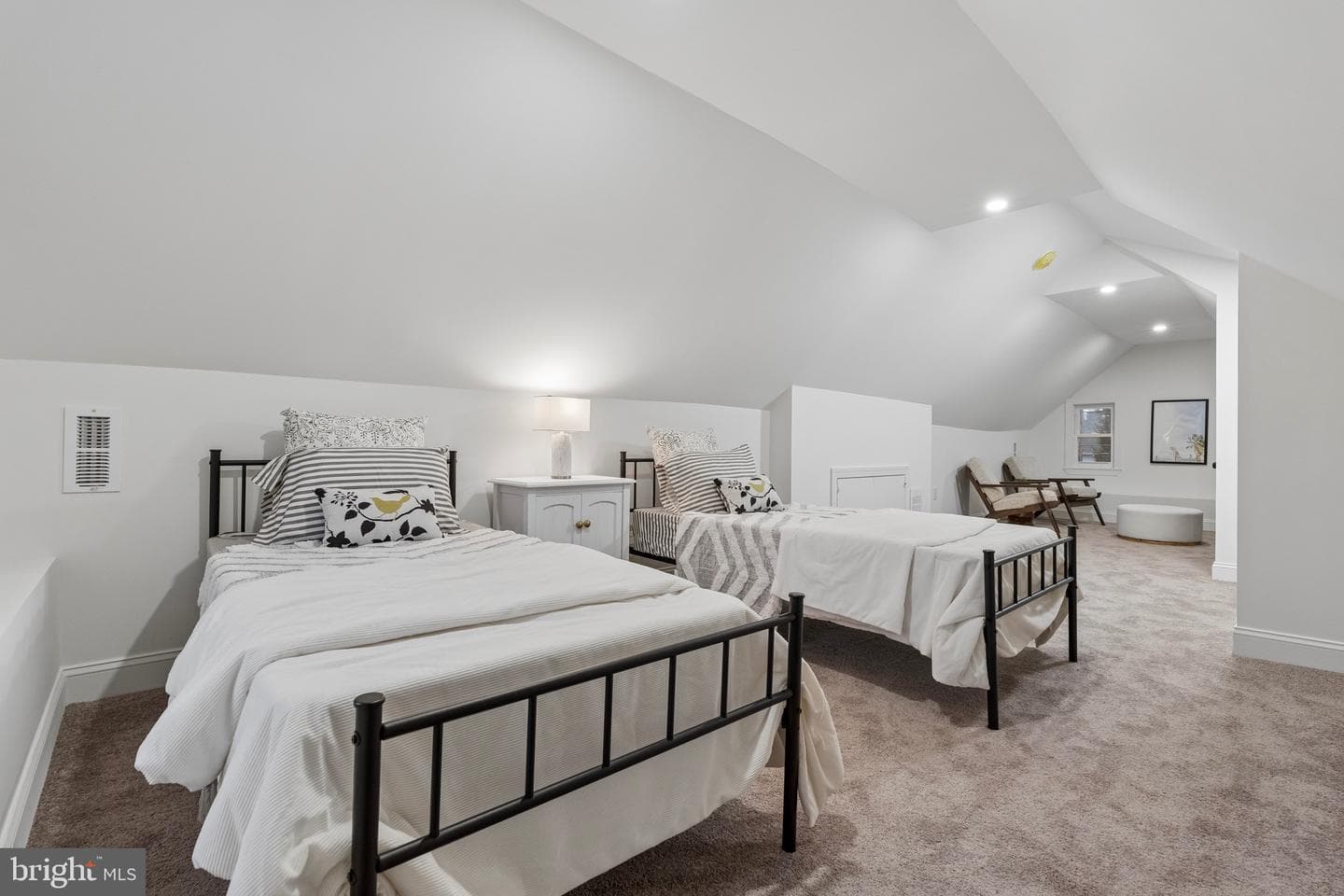 249 Brookline Boulevard photo 45