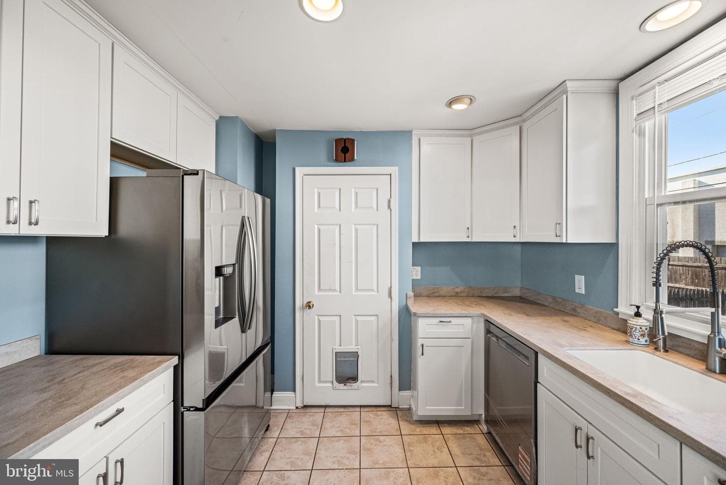 1401 Grant Avenue photo 11