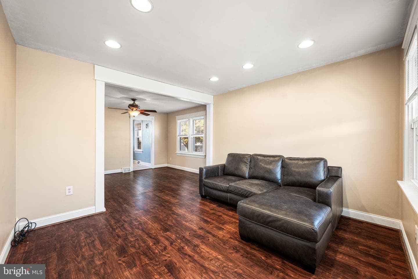 1401 Grant Avenue photo 4