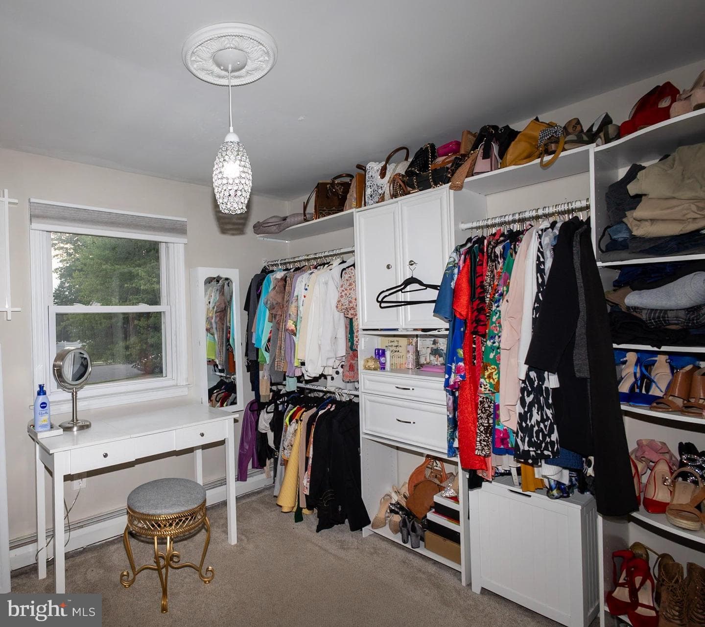 1207 Malatesta Avenue photo 13