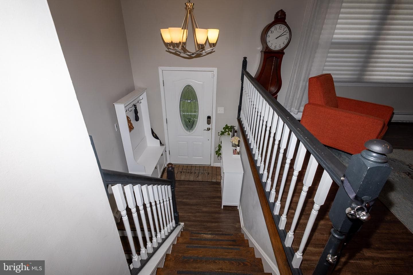 1207 Malatesta Avenue photo 2