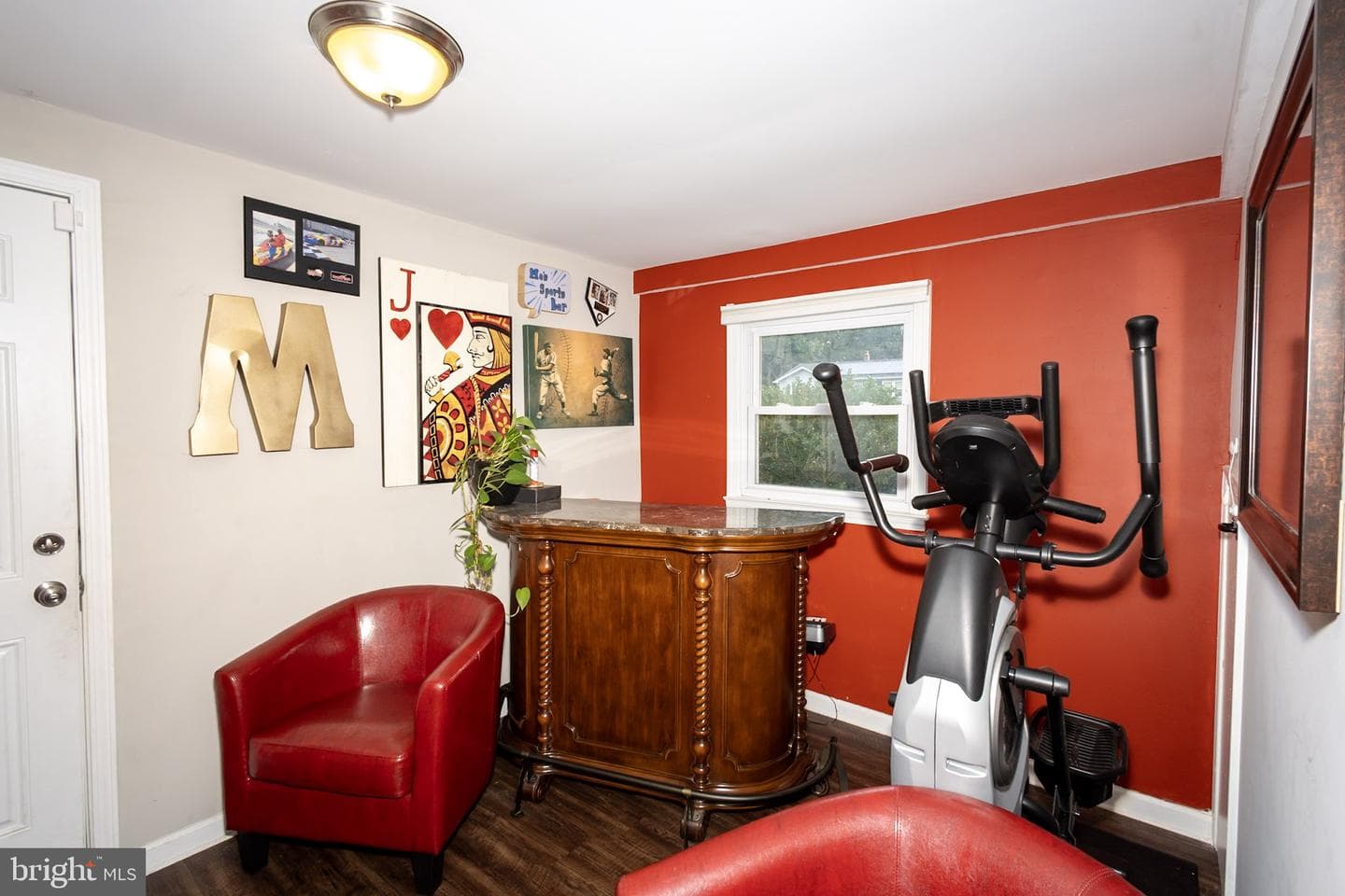 1207 Malatesta Avenue photo 29