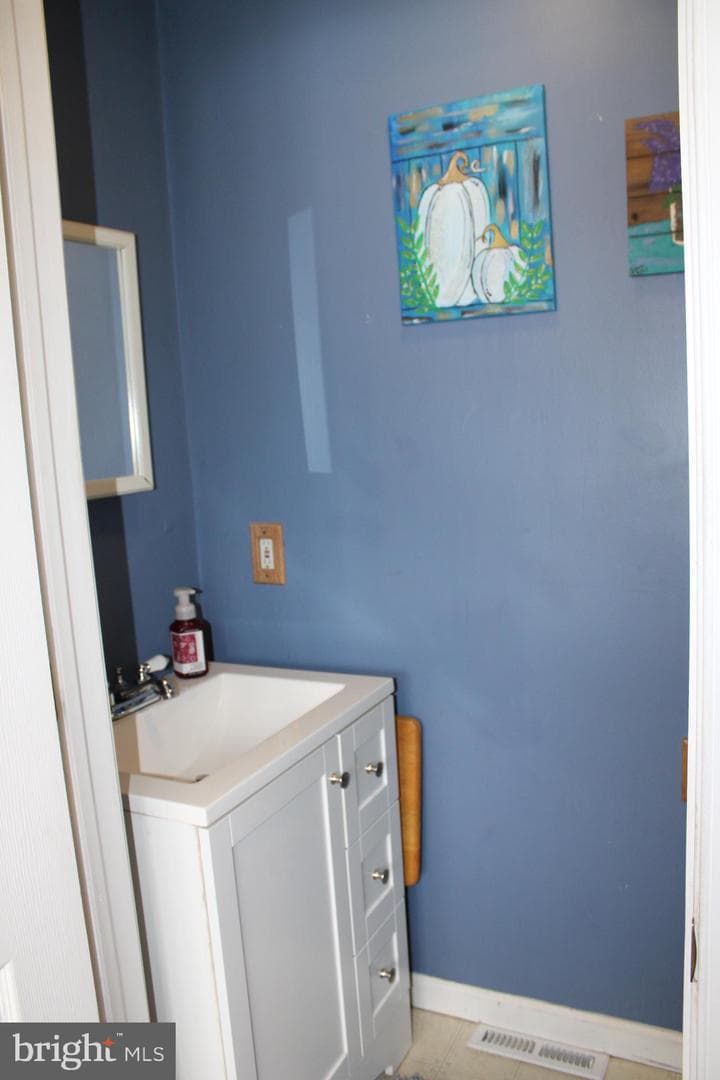 542 Michell Street photo 16