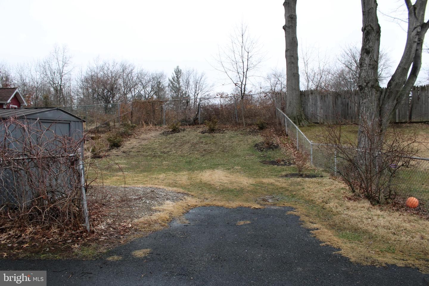 542 Michell Street photo 27
