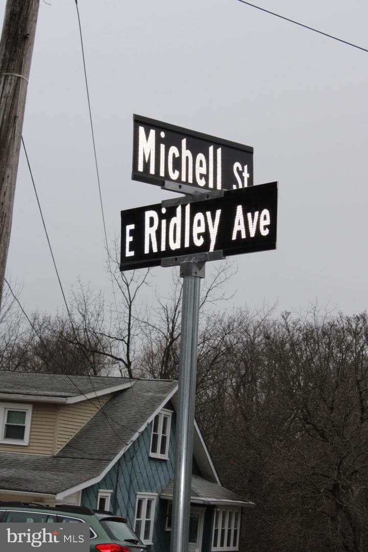 542 Michell Street photo 32