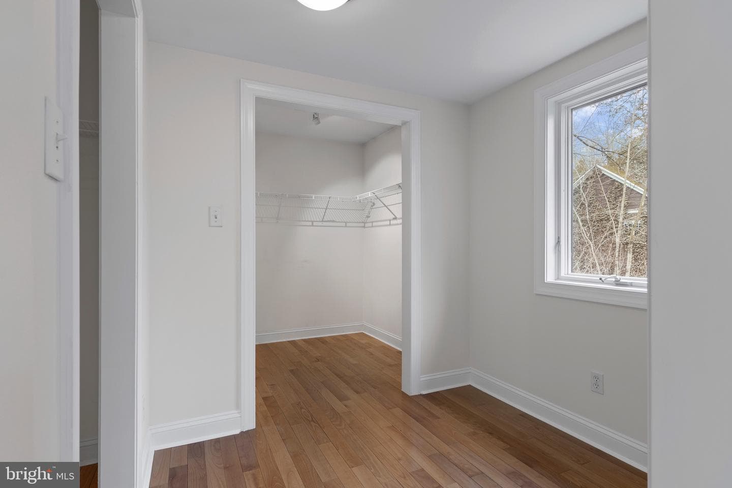 525 N Swarthmore Avenue photo 33