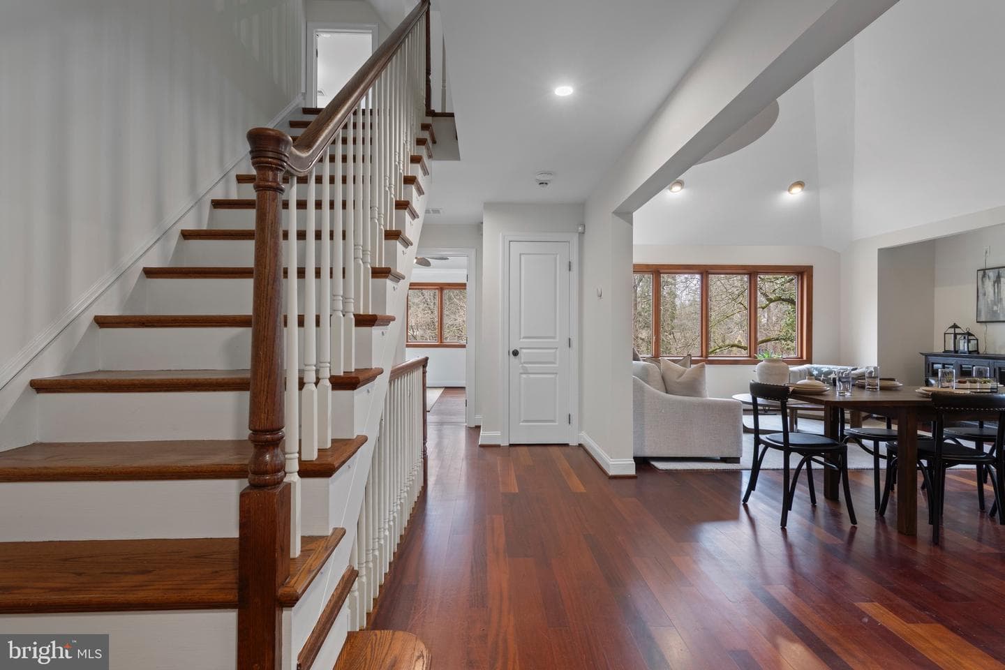 525 N Swarthmore Avenue photo 48