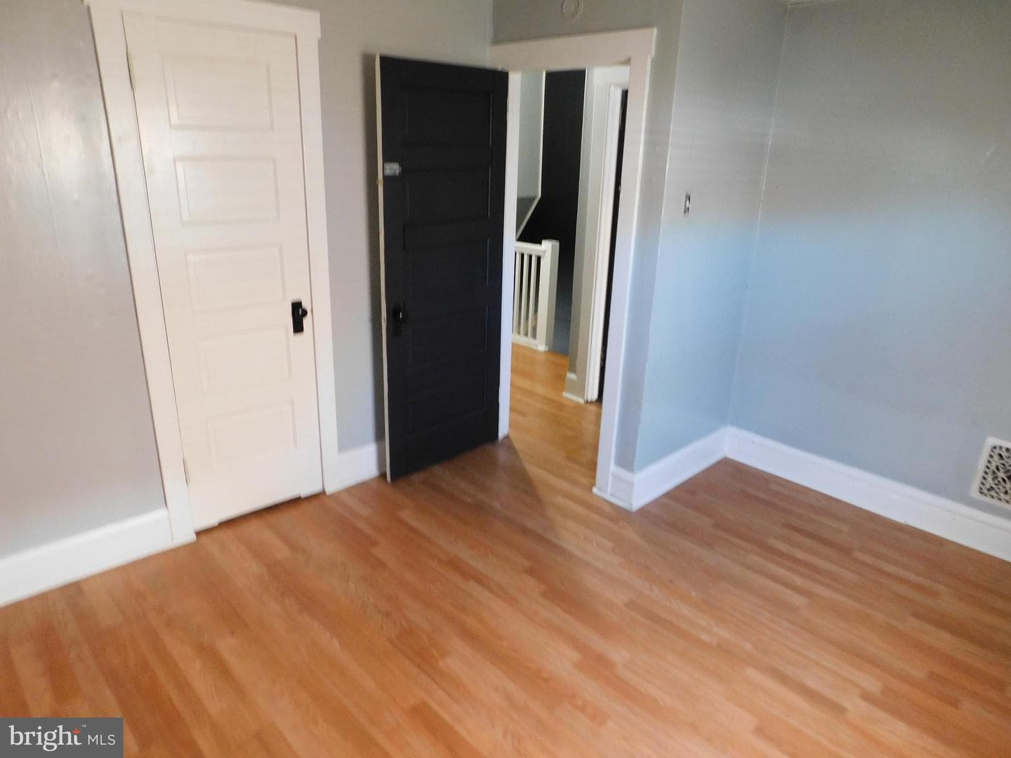 1202 Morton Avenue photo 15