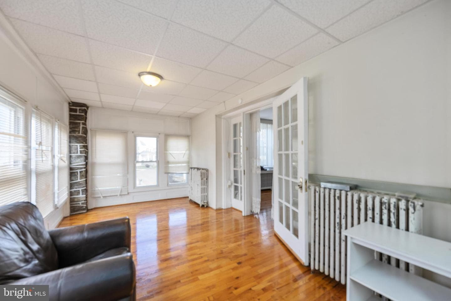 537 Elm Avenue photo 6