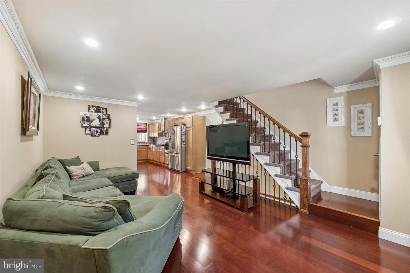 412 Rively Avenue photo 4